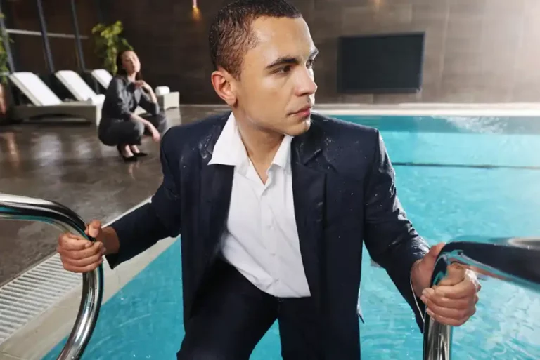 Gym launches water-resistant ‘Swim Suit’ for office workers which stays dry from desk to pool and back again  